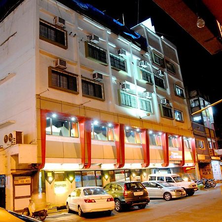 Hotel Gurukripa Даман Экстерьер фото