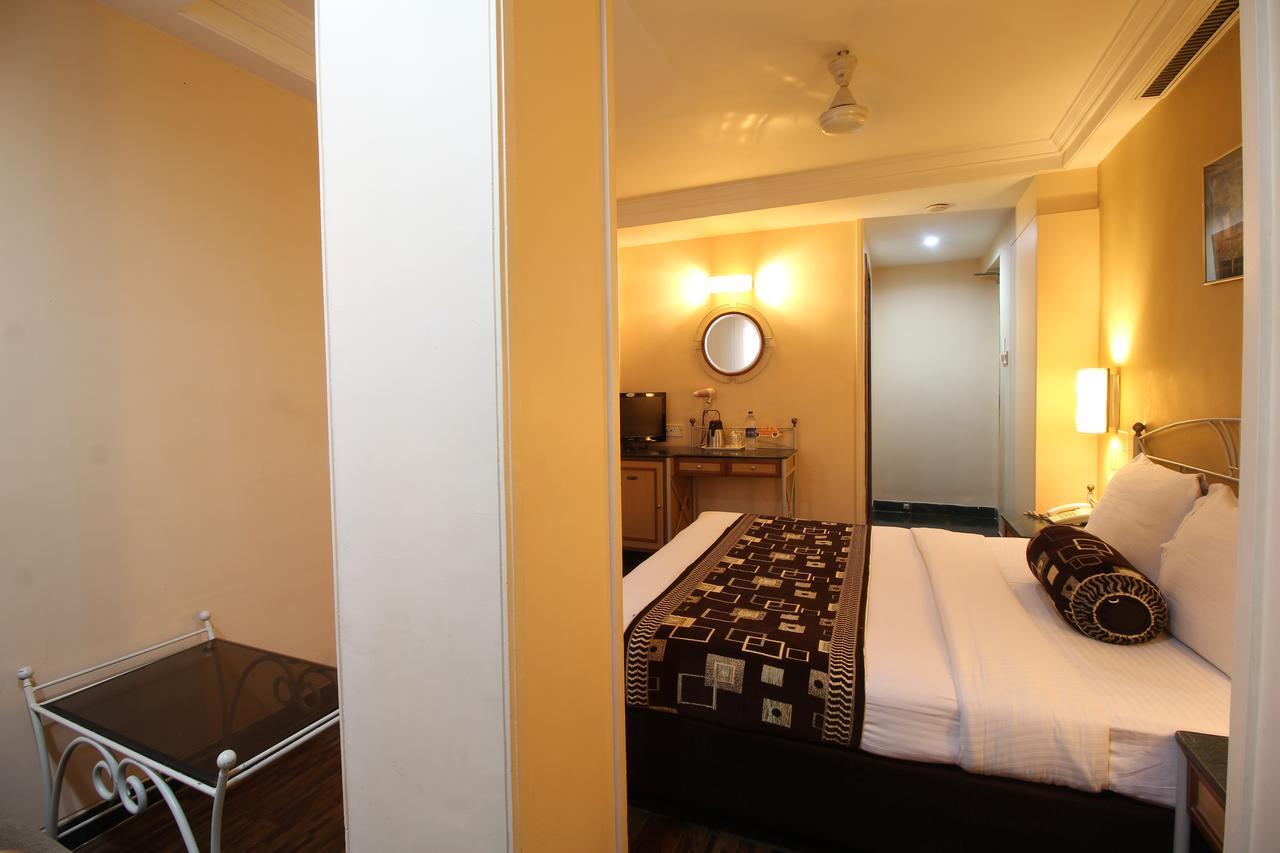 Hotel Gurukripa Даман Экстерьер фото